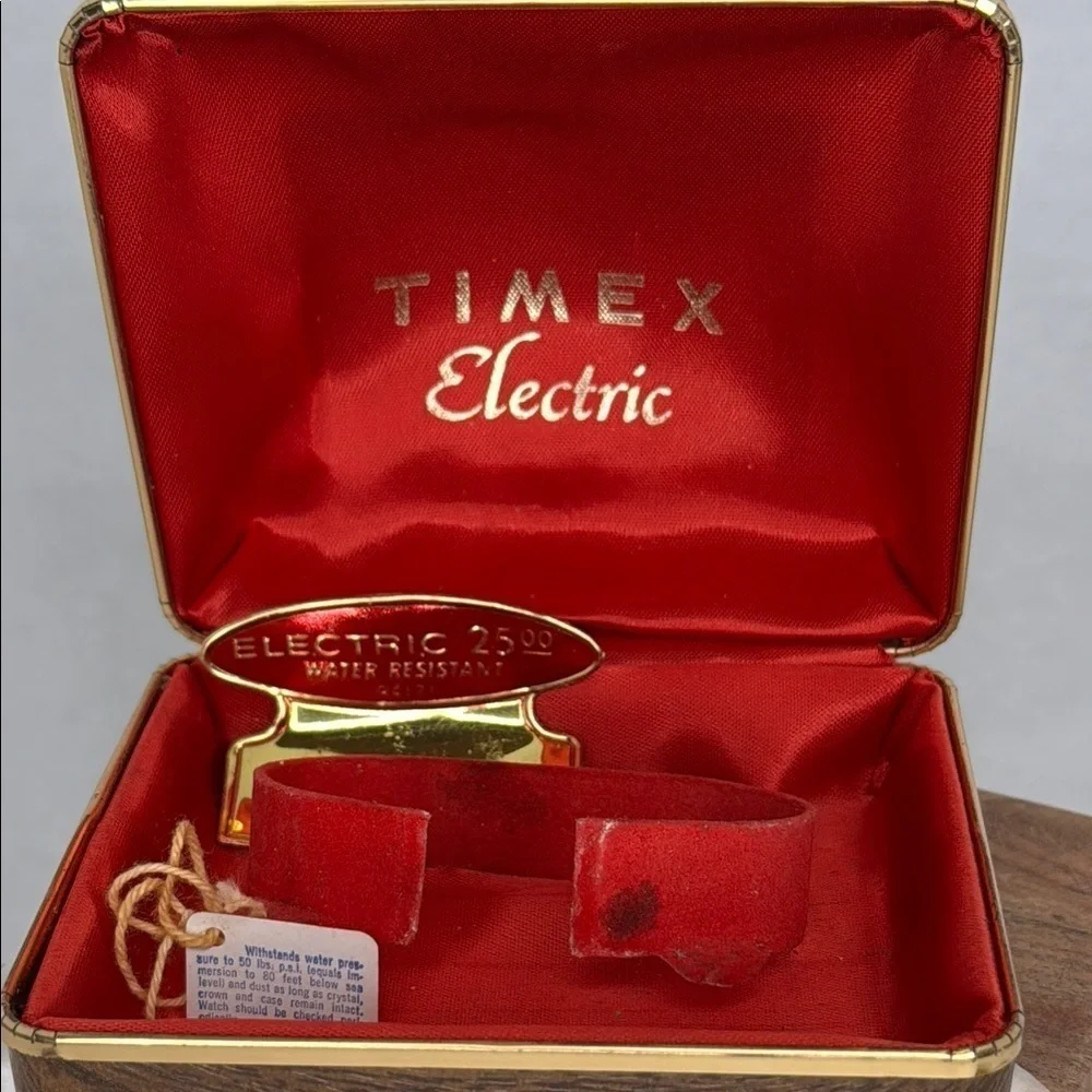 Vintage 1970s Timex Electronic Women's Watch Untested Clean battery In Box LotW1